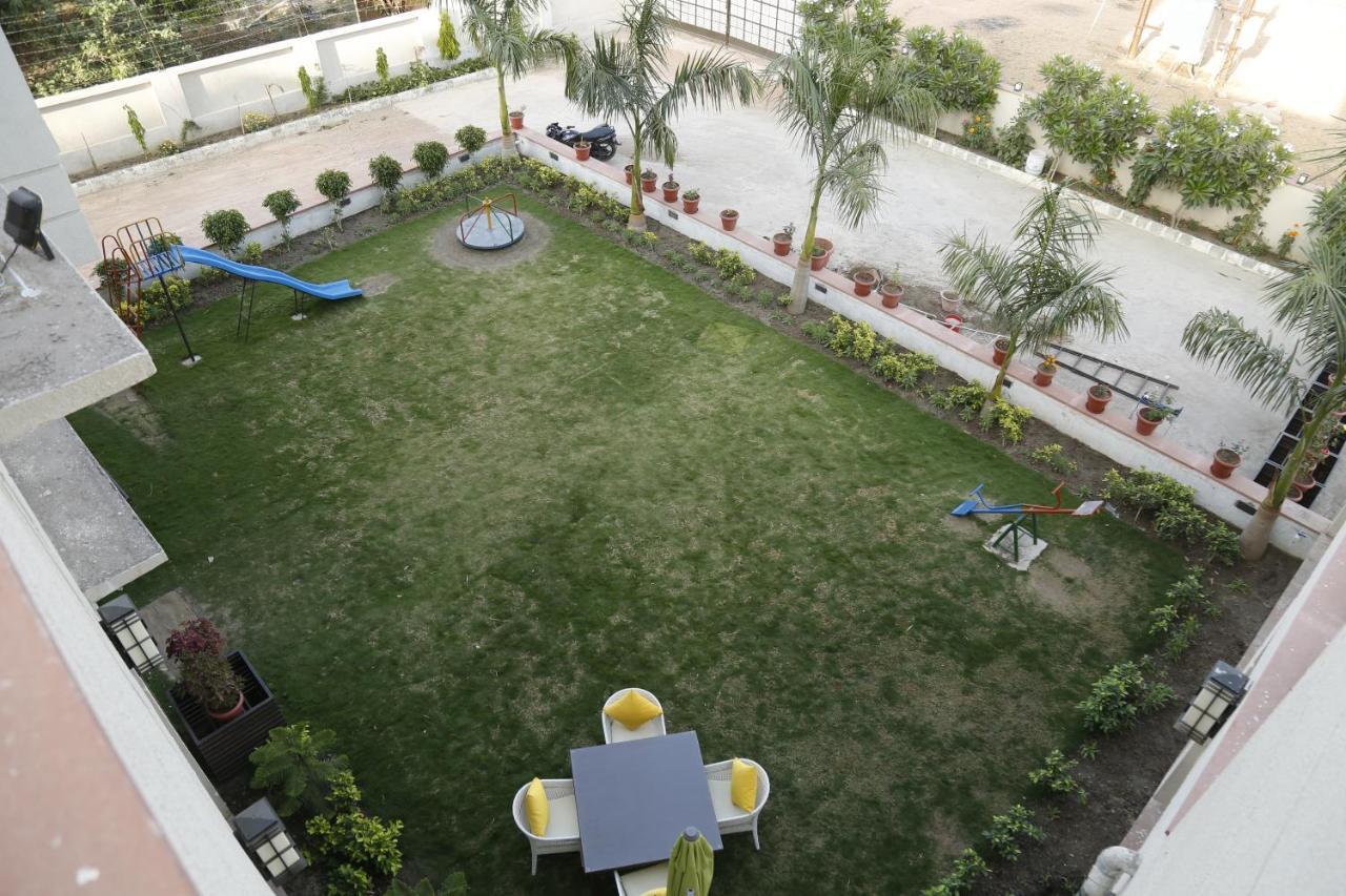 Silver Estate Resort Tikamgarh Exterior foto
